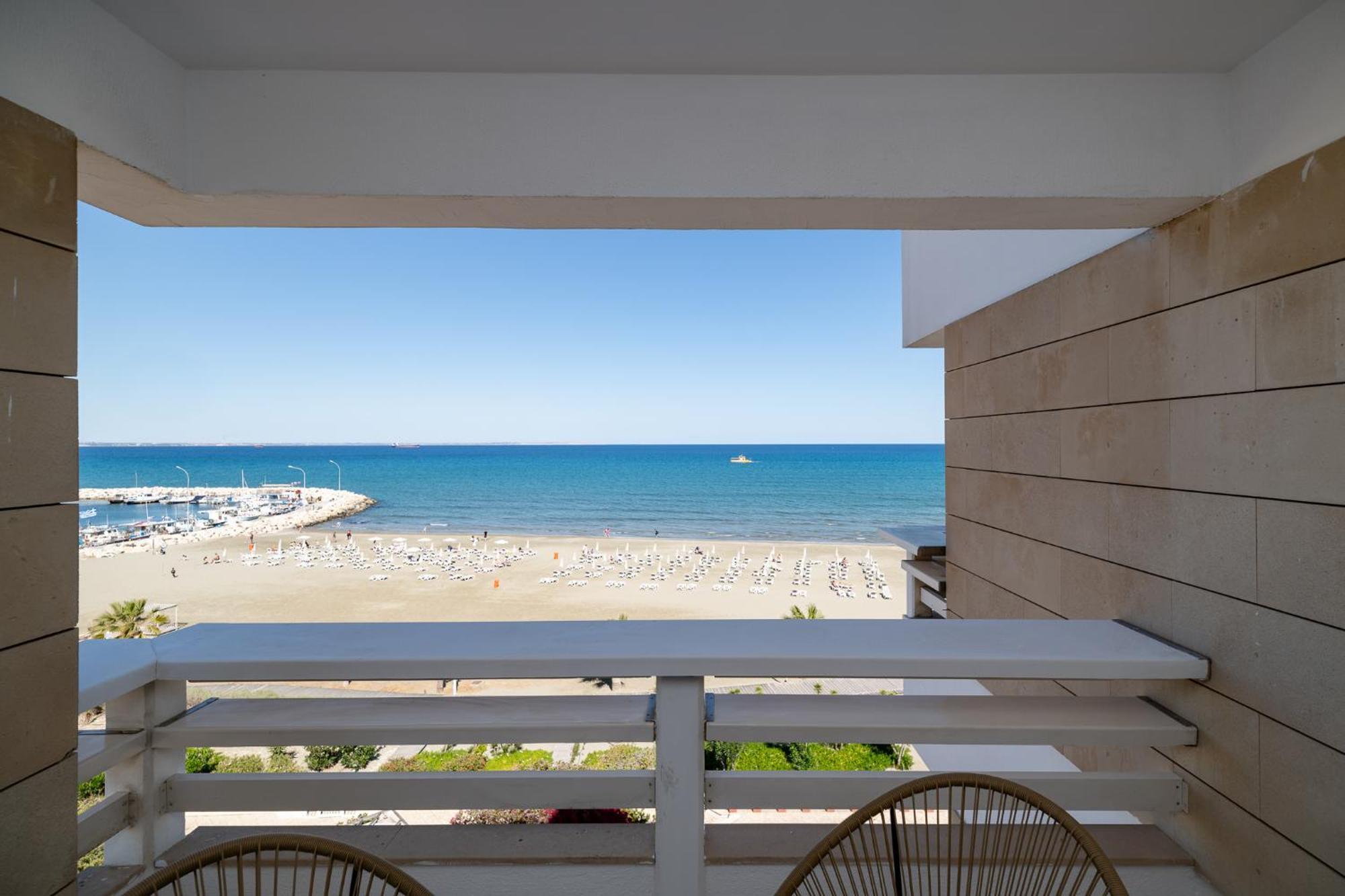 Lazuli Beachfront Sea View Ap144 لارنكا المظهر الخارجي الصورة