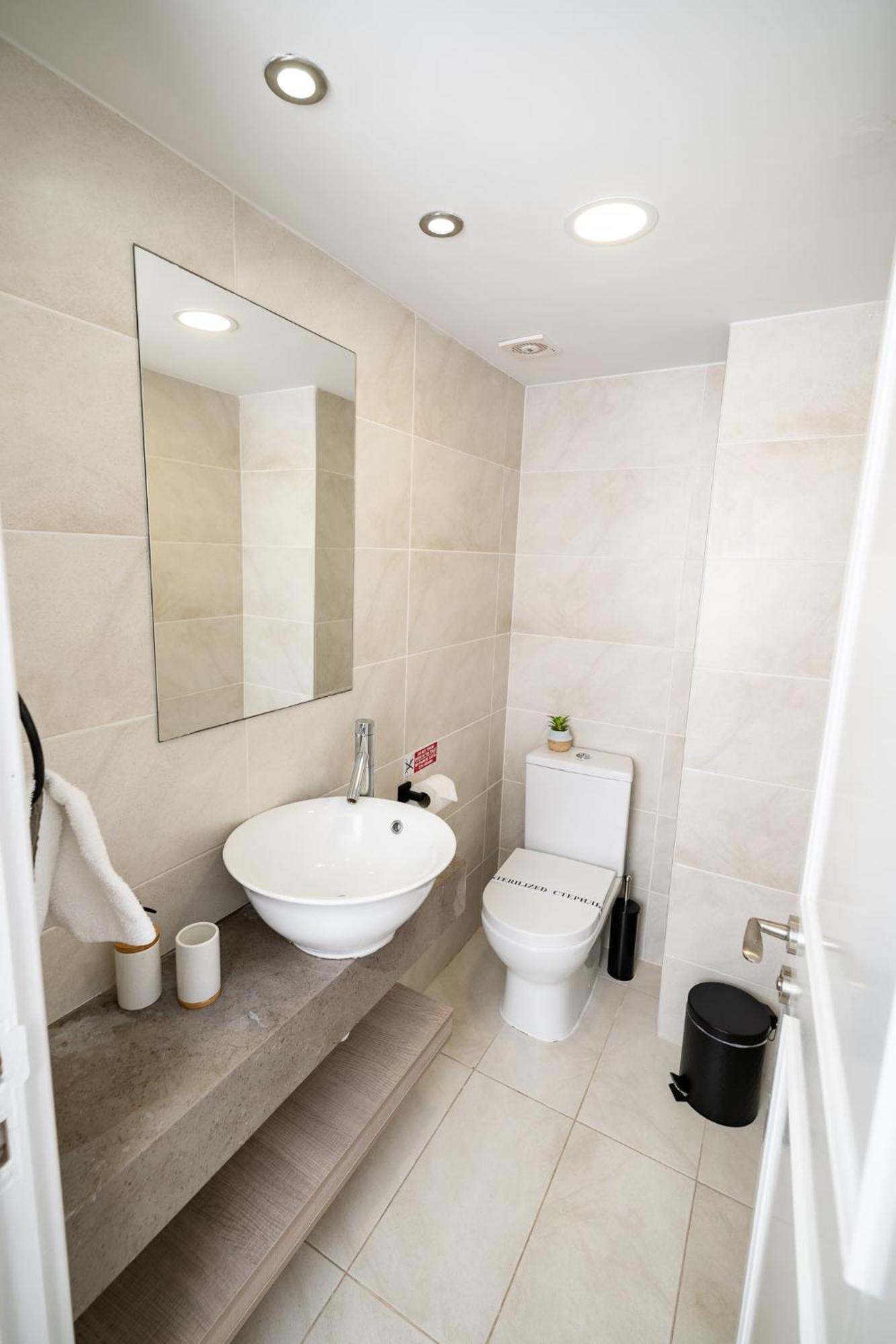 Lazuli Beachfront Sea View Ap144 لارنكا المظهر الخارجي الصورة